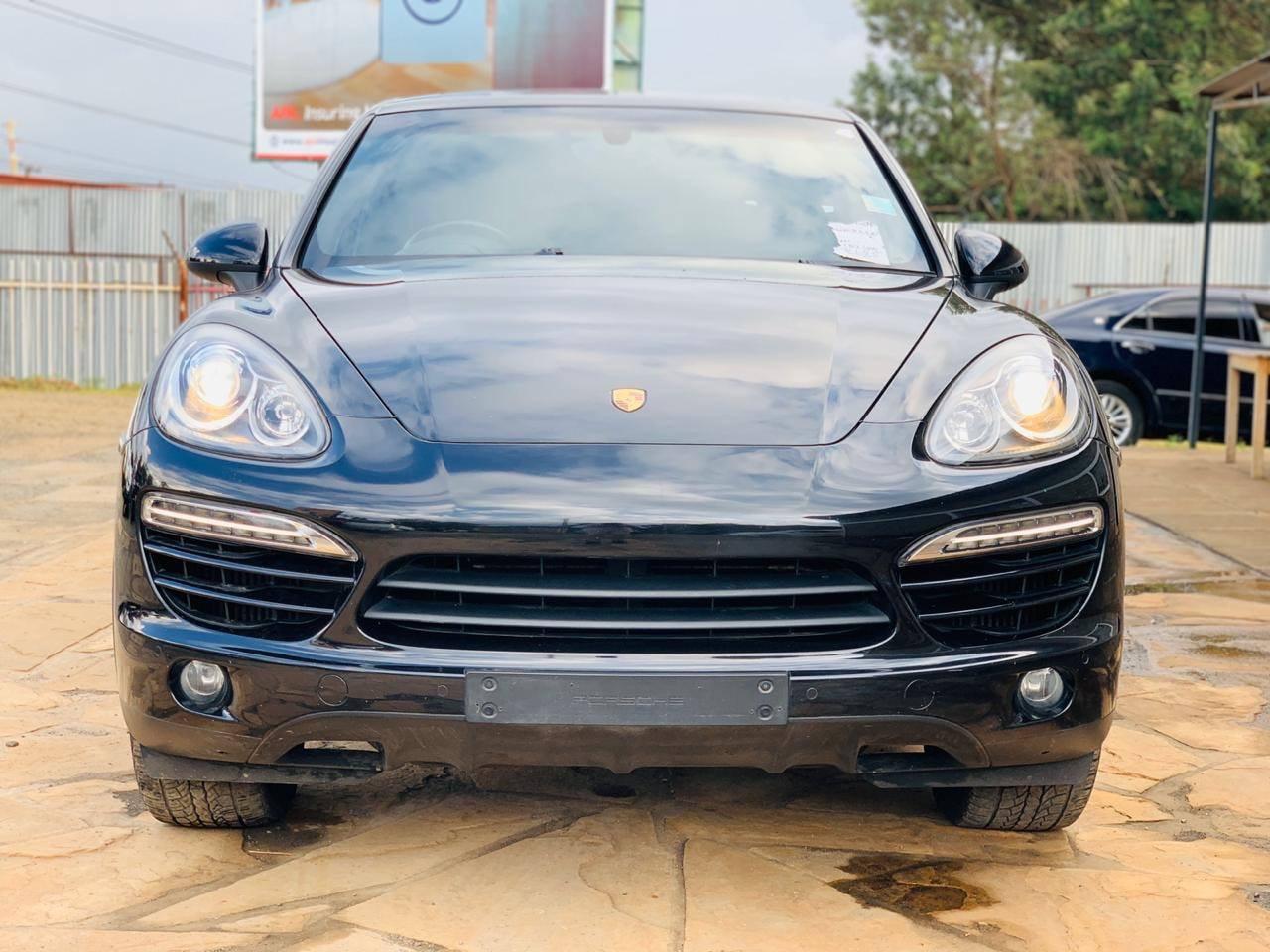 2012 Porsche Cayenne Wow hire purchase Trade in OK as New