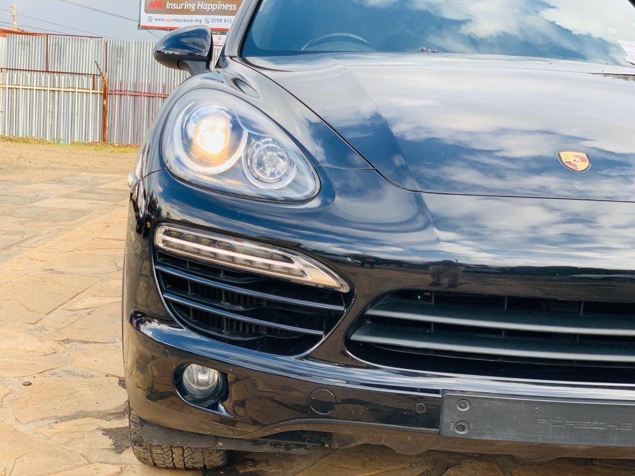 2012 Porsche Cayenne Wow hire purchase Trade in OK as New