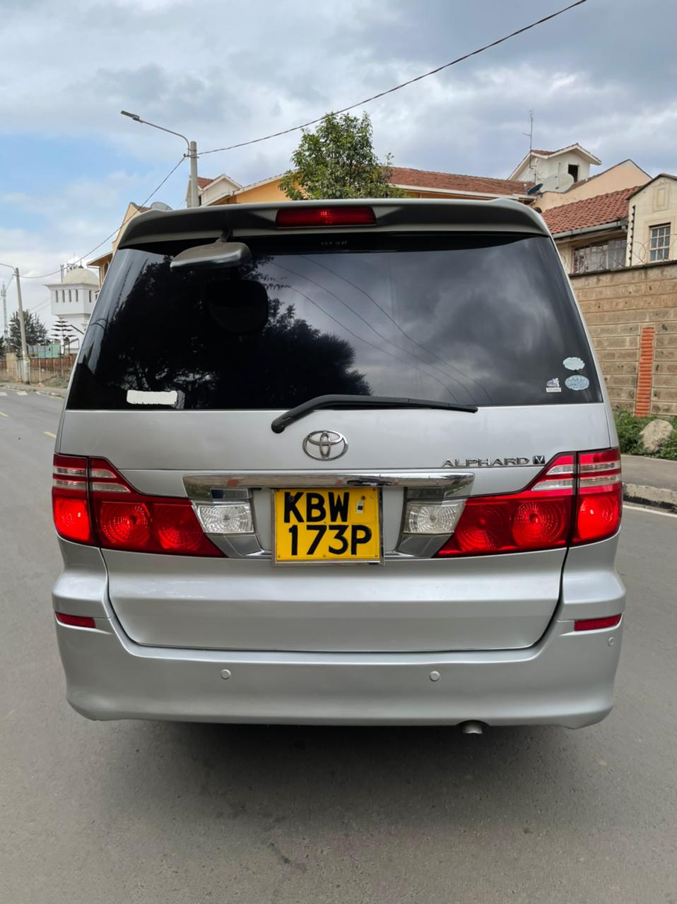 Toyota Alphard 2007 pay 20% 80% in 60 installments
