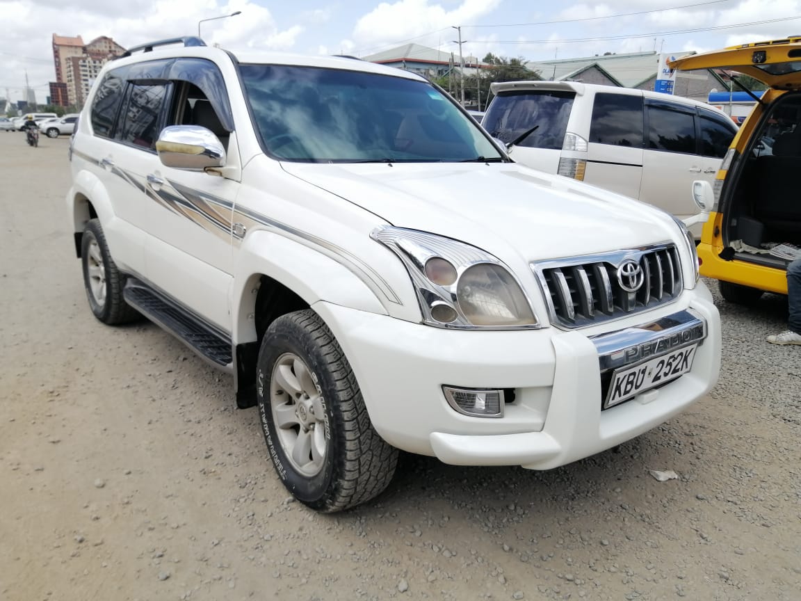 Toyota Prado 2006 Pay 30% 70% in 60 Monthly INSTALLMENTS As New on offer