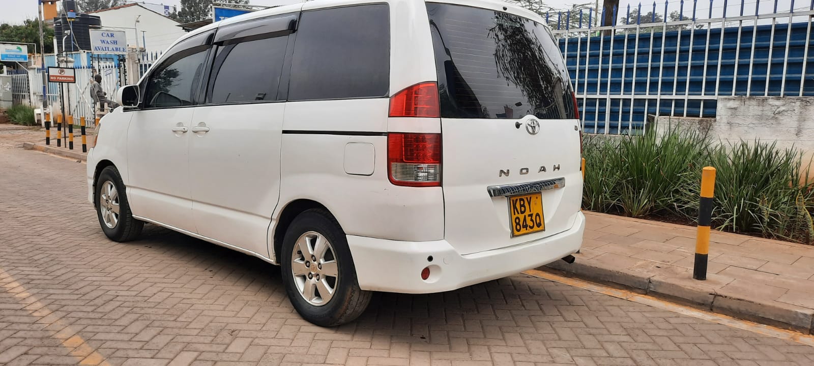 Toyota Noah 2007 Pay 20% 80% in 60 MONTHLY INSTALLMENTS as New