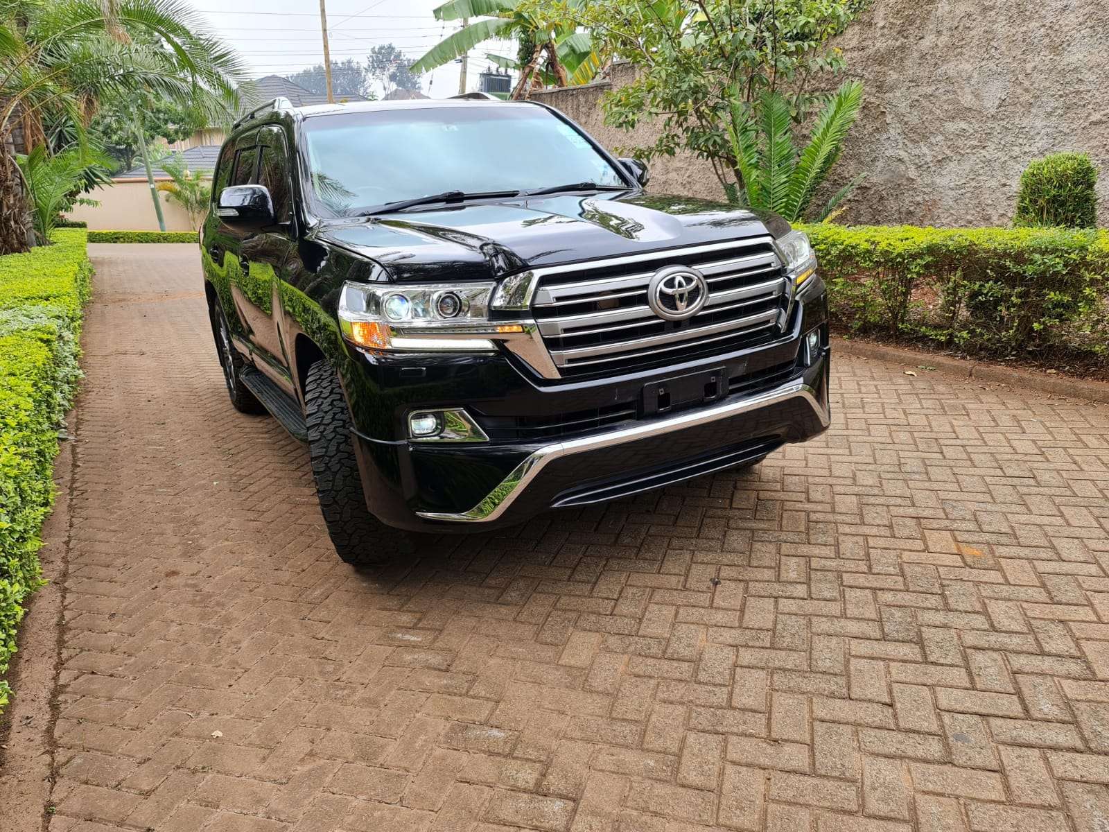 Toyota Land cruiser V8 2009 as New Hot Deal pay 20%