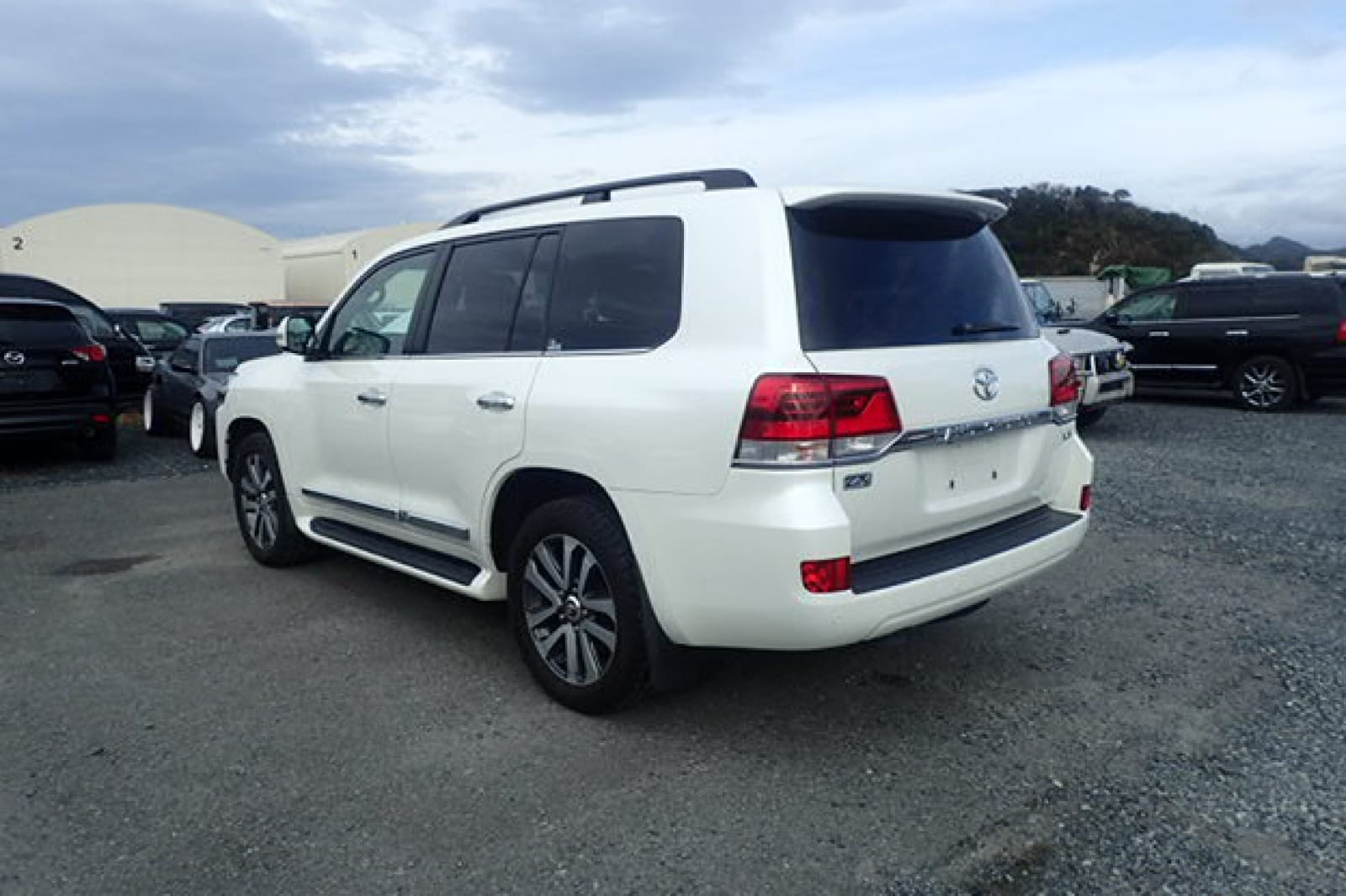 2016 TOYOTA LAND CRUISER ZX PEARL EXCLUSIVE DEAL!