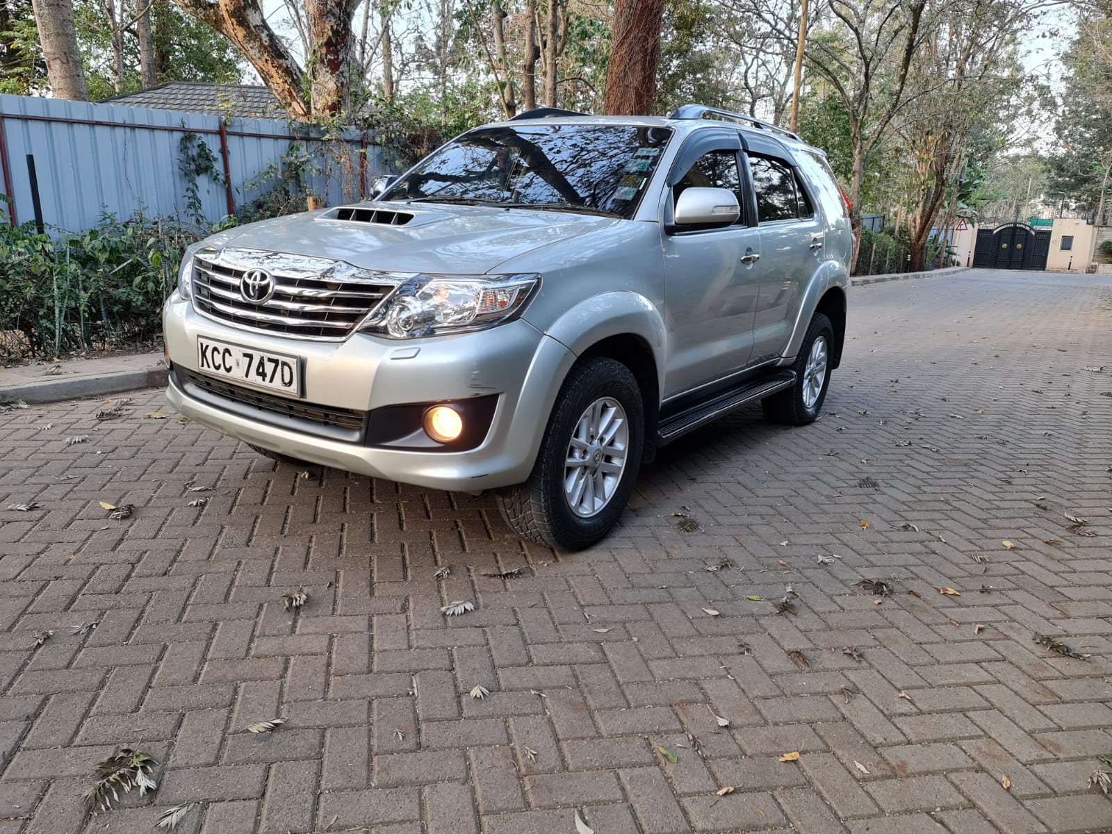 Toyota Fortuner LOCAL 2014 Pay 40% Deposit Trade in OK