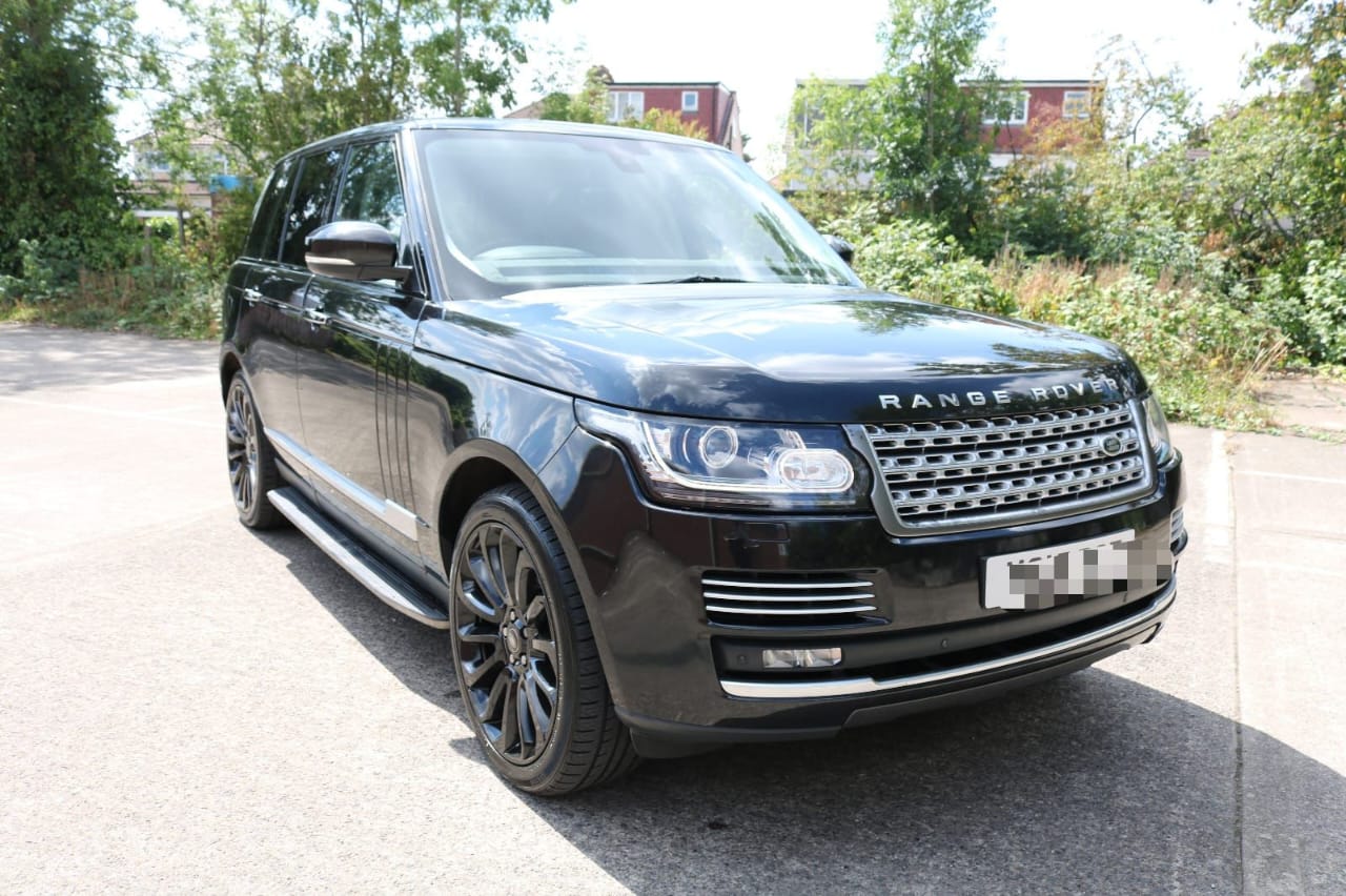 RANGE ROVER VOGUE Panoramic sunroof SDV6 2015 EXCLUSIVE Cheapest!