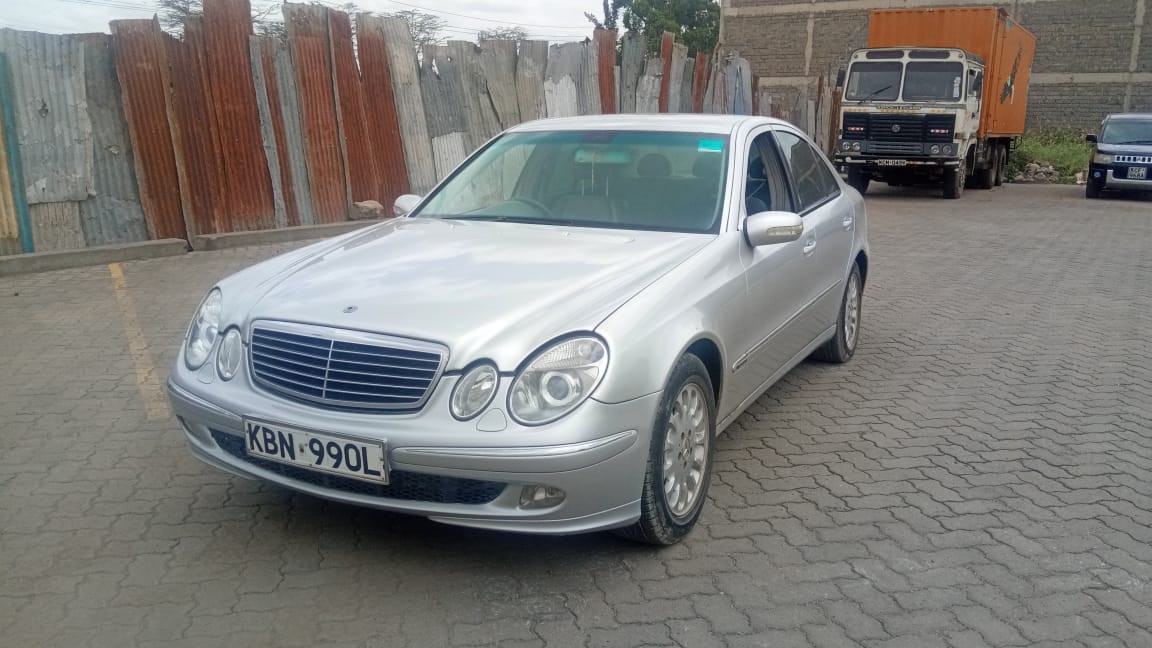 Mercedes Benz E200 2004  QUICK SALE You Pay 30% DEPOSIT Trade in OK