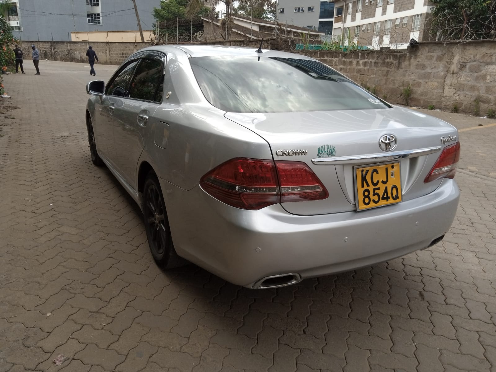 Toyota CROWN 2009 Royal Saloon You pay Deposit Trade in Ok Hot Deal