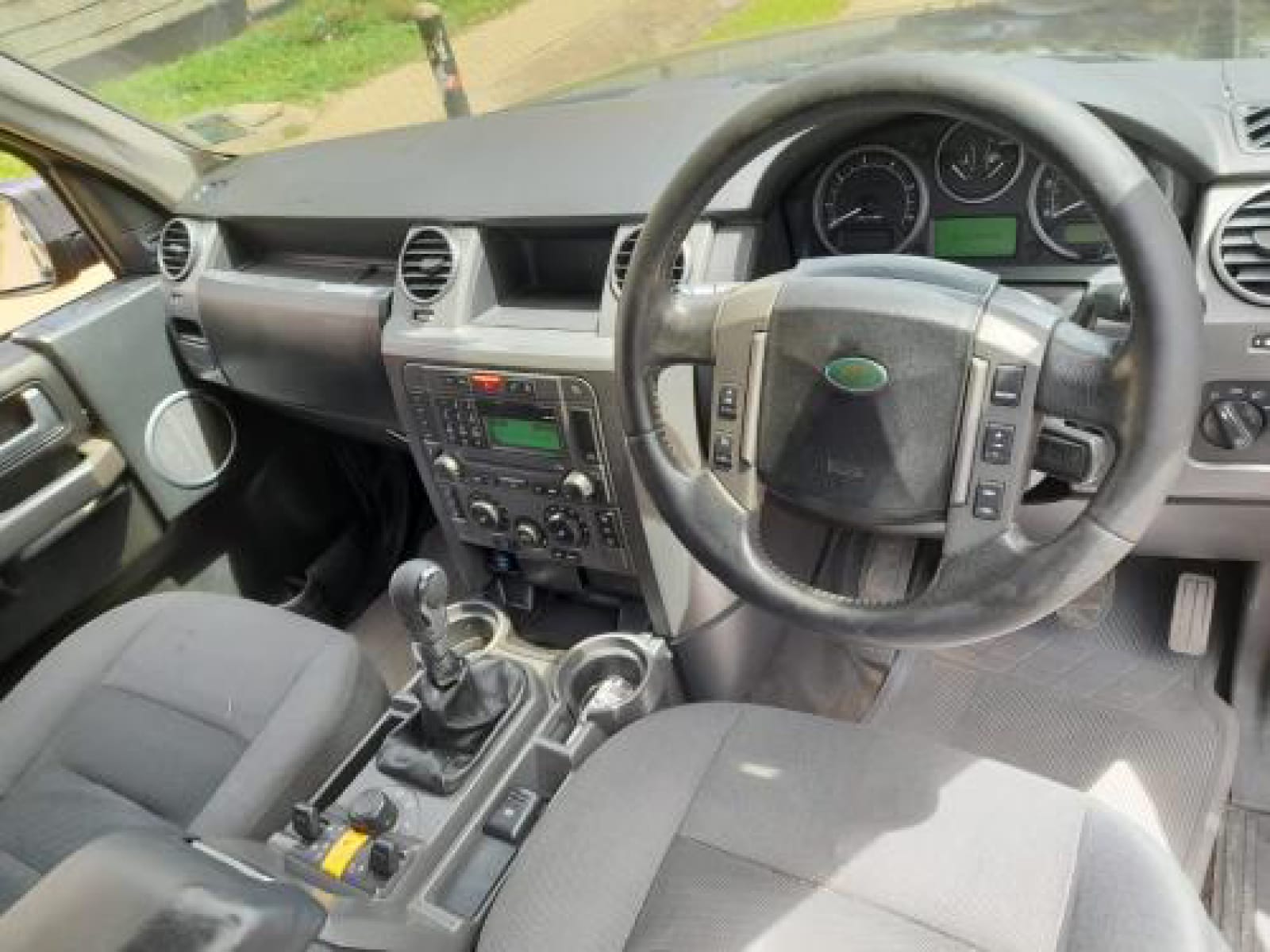 Land Rover Discovery 3 Manual QUICK SALE You Pay 30% Deposit Trade in Ok For sale in kenya