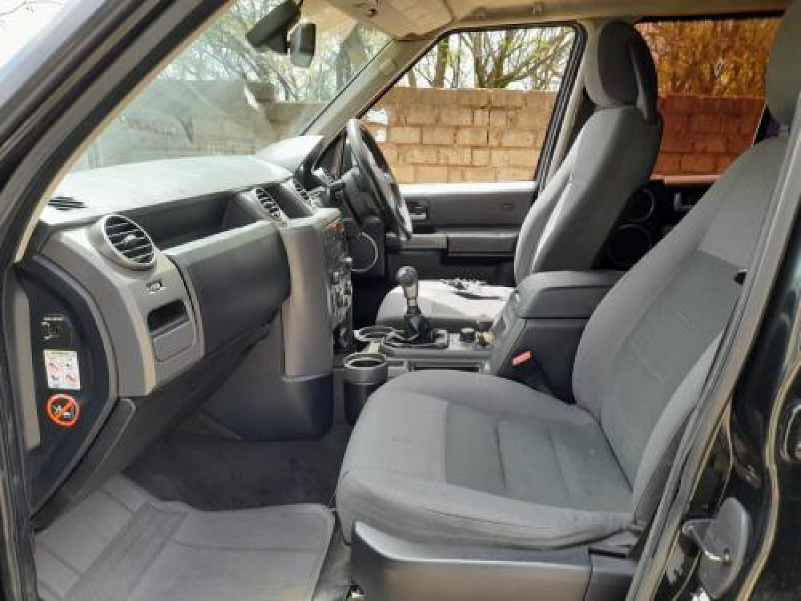 Land Rover Discovery 3 Manual QUICK SALE You Pay 30% Deposit Trade in Ok For sale in kenya