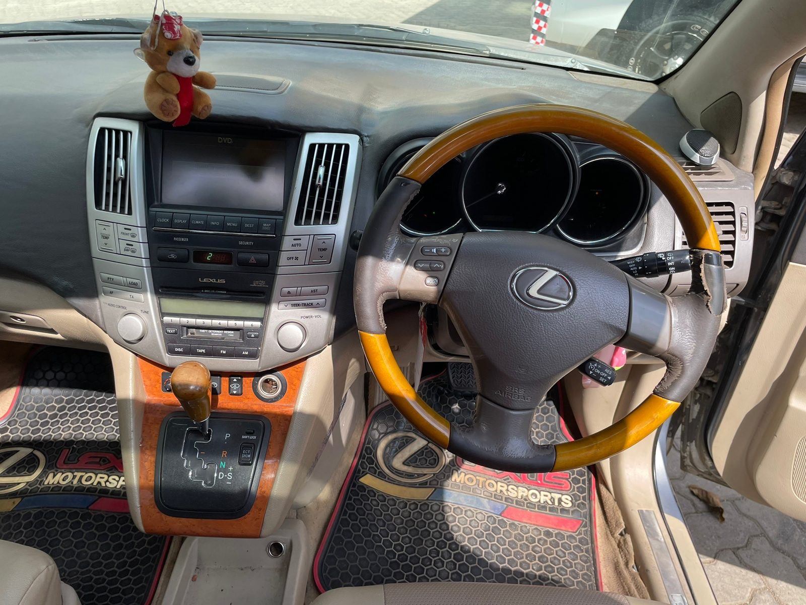 LEXUS RX 300 SUNROOF You Pay 30% Deposit Trade in OK EXCLUSIVE For Sale in Kenya