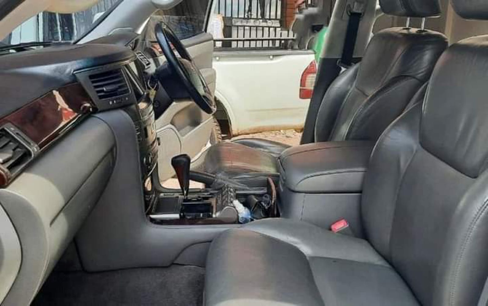 LEXUS LX 570 5M ONLY Fully Loaded HIRE PURCHASE OK EXCLUSIVE For SALE in Kenya