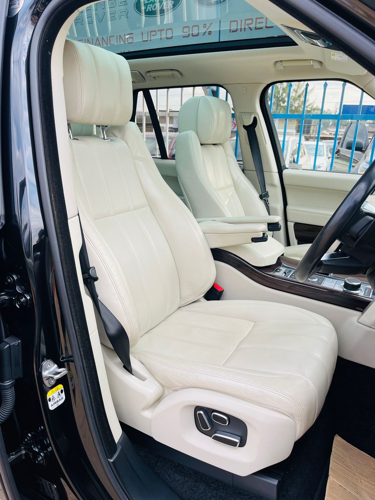 RANGE ROVER VOGUE SUNROOF 2015 EXCLUSIVE CHEAPEST QUICK SALE