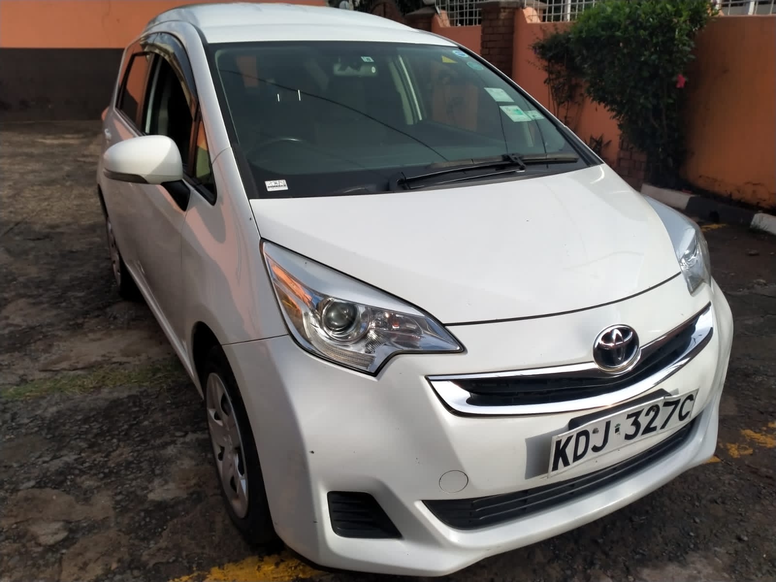 Toyota Ractis 2015 CHEAP! You pay 30% Deposit Trade in Ok For Sale in Kenya