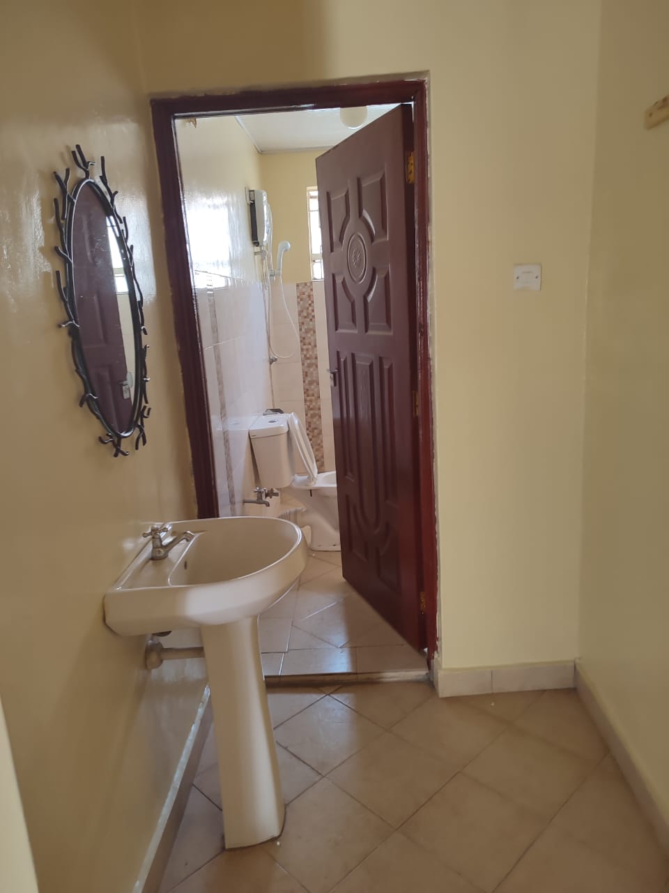 House/Apartment For Rent Real Estate-Two bedroom house both ensuite Waterfront Mall Karen FOR RENT 5