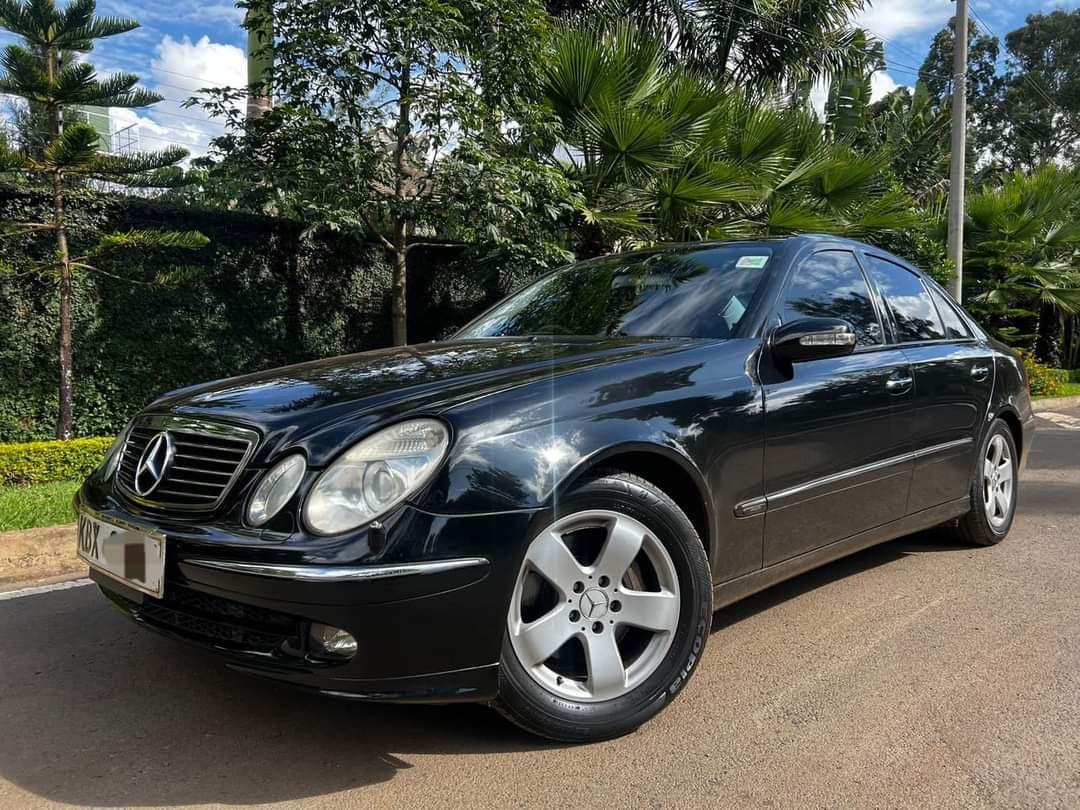 Mercedes Benz E350 SUNROOF CLEANEST You Pay 30% DEPOSIT Trade in OK