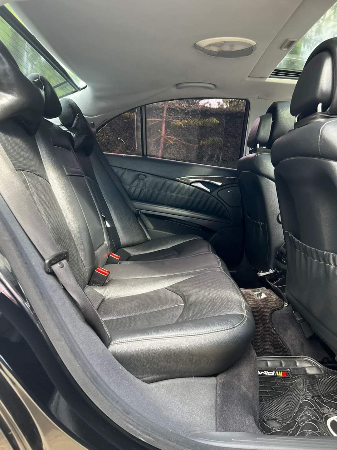 Mercedes Benz E350 SUNROOF CLEANEST You Pay 30% DEPOSIT Trade in OK