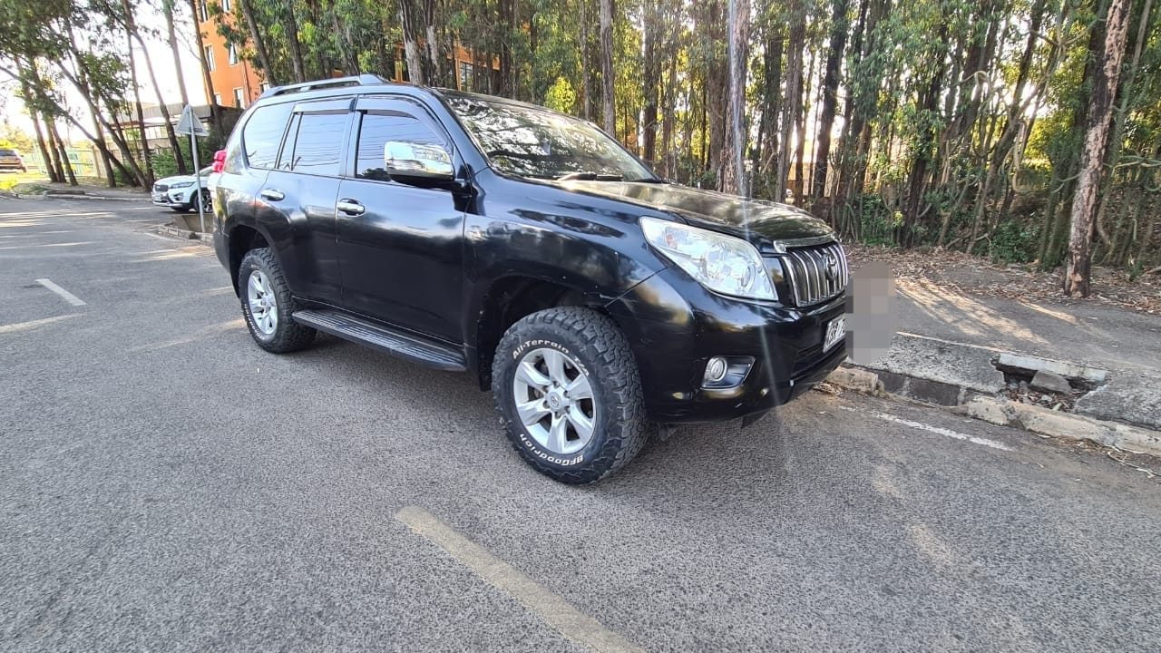 Toyota Prado j150 Local 2.35M ONLY with SUNROOF You Pay 30% Deposit Trade in OK
