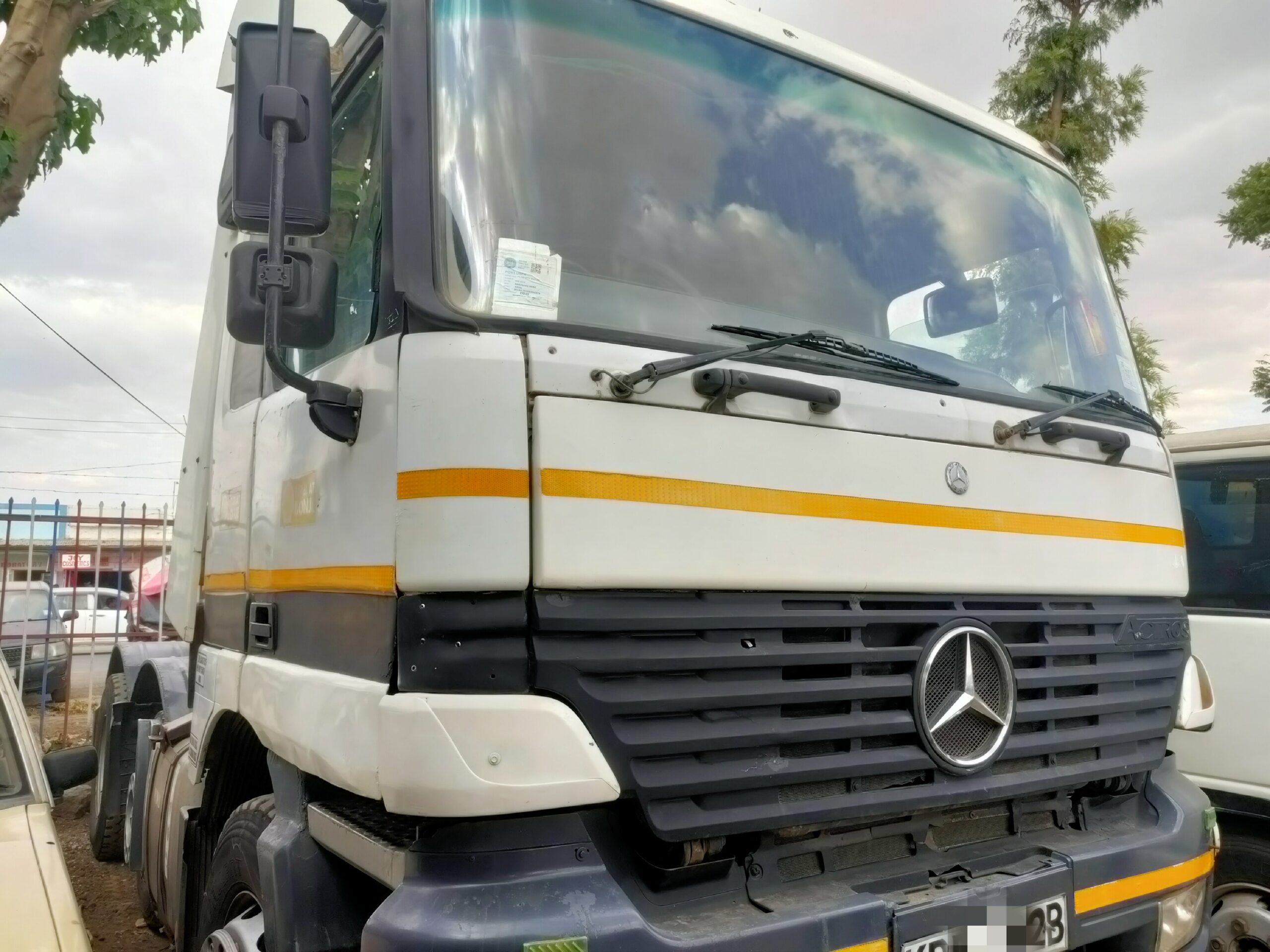 For quick sale Mercedes Benz Actros Mp1 in excellent condition