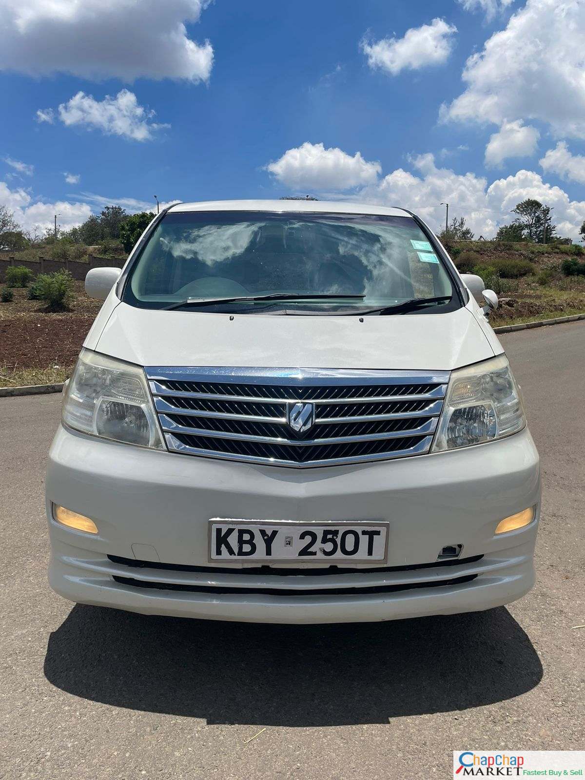 Toyota Alphard QUICK SALE You Pay 30% Deposit 70% installments Trade in OK , EXCLUSIVE