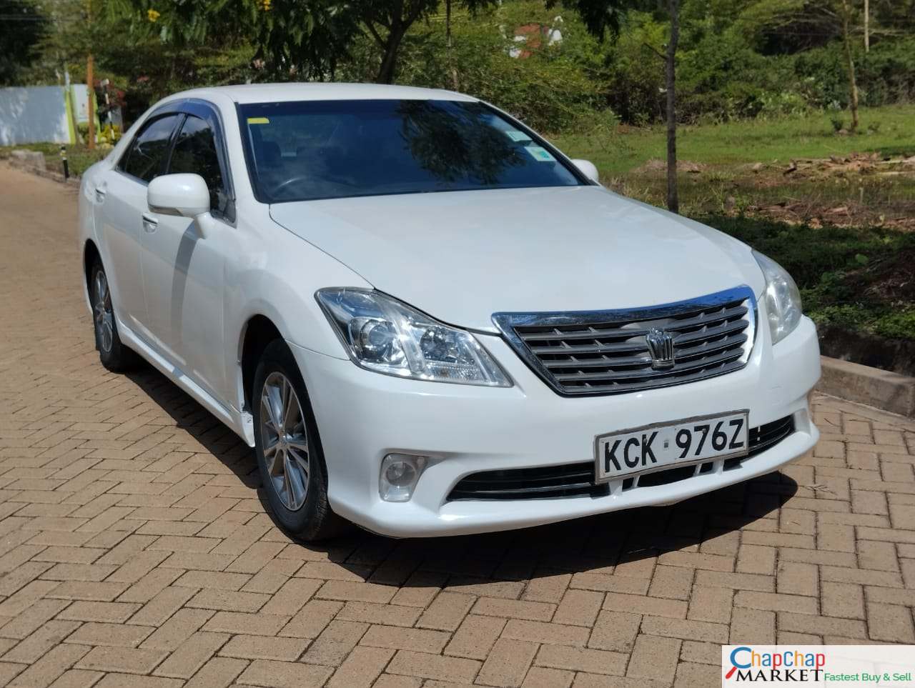 Toyota CROWN QUICK SALE You pay 30% Deposit Trade in Ok EXCLUSIVE