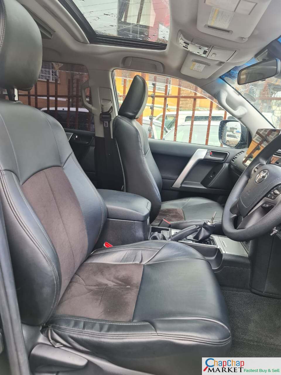 Toyota PRADO 2018 Sunroof Quick SALE TRADE IN OK EXCLUSIVE!