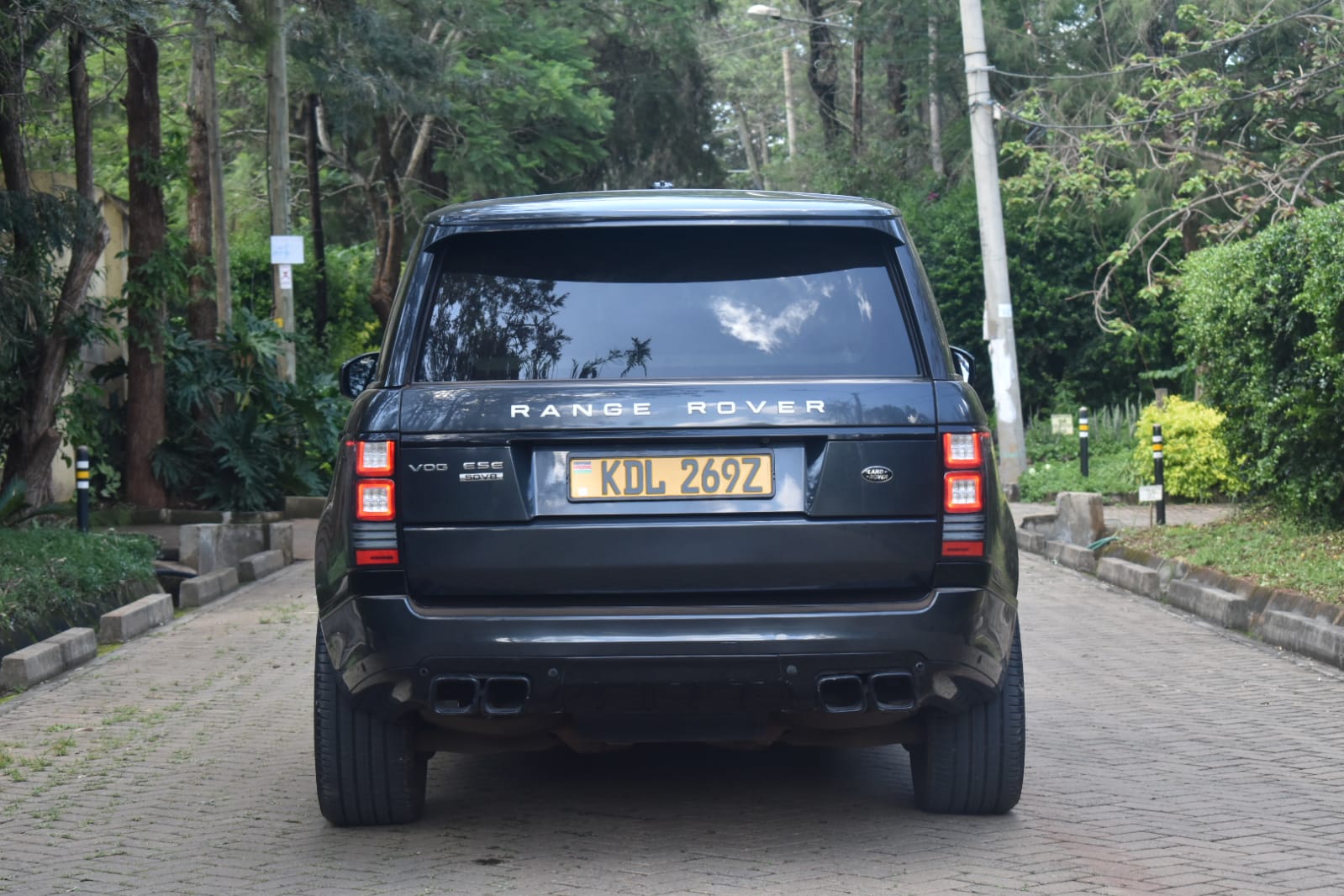 RANGE ROVER VOGUE SDV8 4.4 SUNROOF You Pay 40% DEPOSIT TRADE IN OK For sale in kenya exclusive