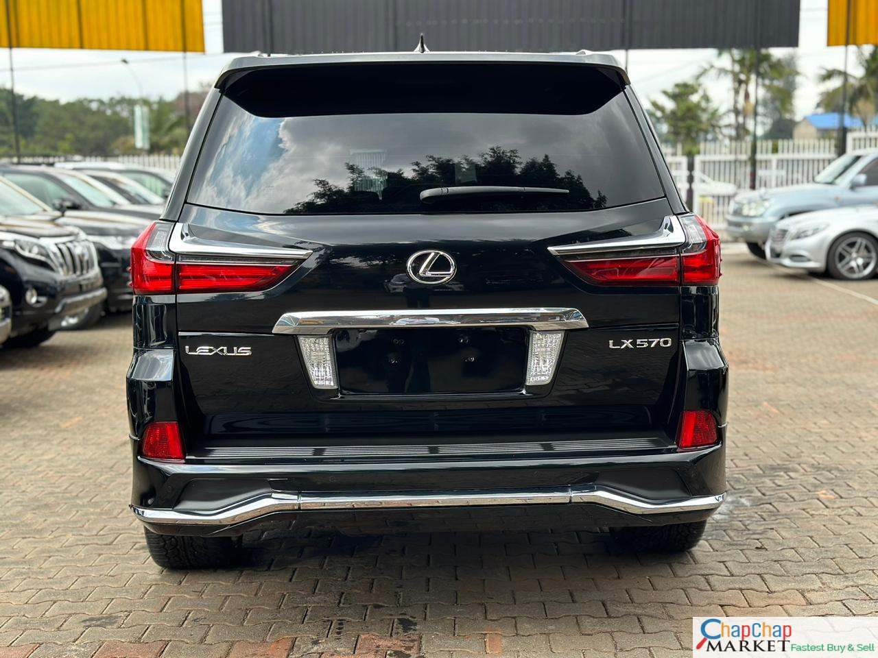 LEXUS LX 570 QUICK SALE Fully Loaded HIRE PURCHASE OK EXCLUSIVE For SALE in Kenya