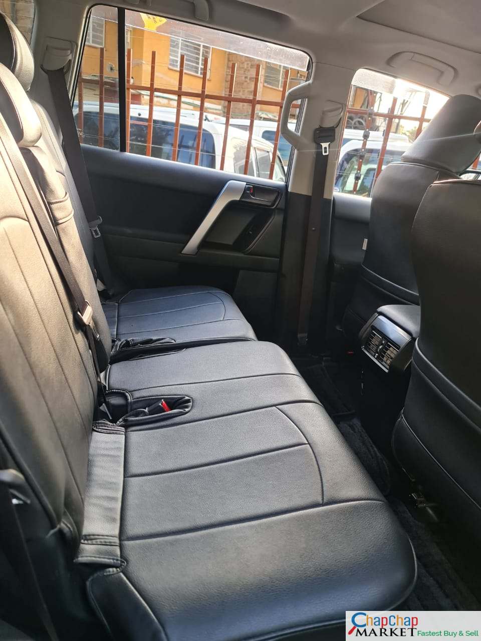 Toyota PRADO 2017 Sunroof 5.5M ONLY Quick SALE TRADE IN OK EXCLUSIVE!