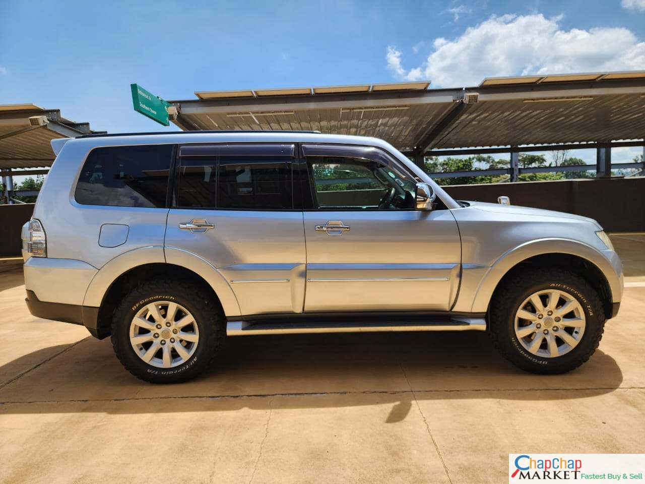 Mitsubishi Pajero Super Exceed QUICK SALE You Pay 30% Deposit Trade in Ok EXCLUSIVE