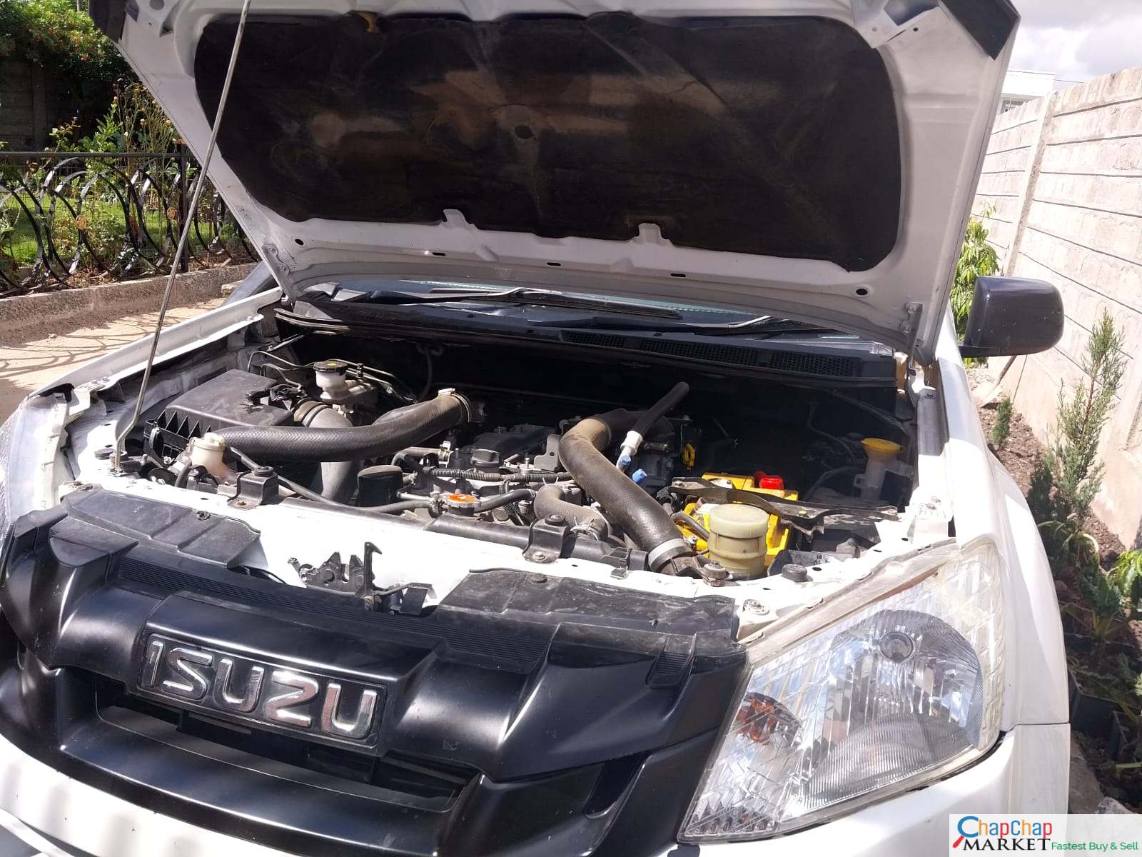 Isuzu D-max DMAX local assembly CHEAPEST YOU PAY 40% DEPOSIT Exclusive