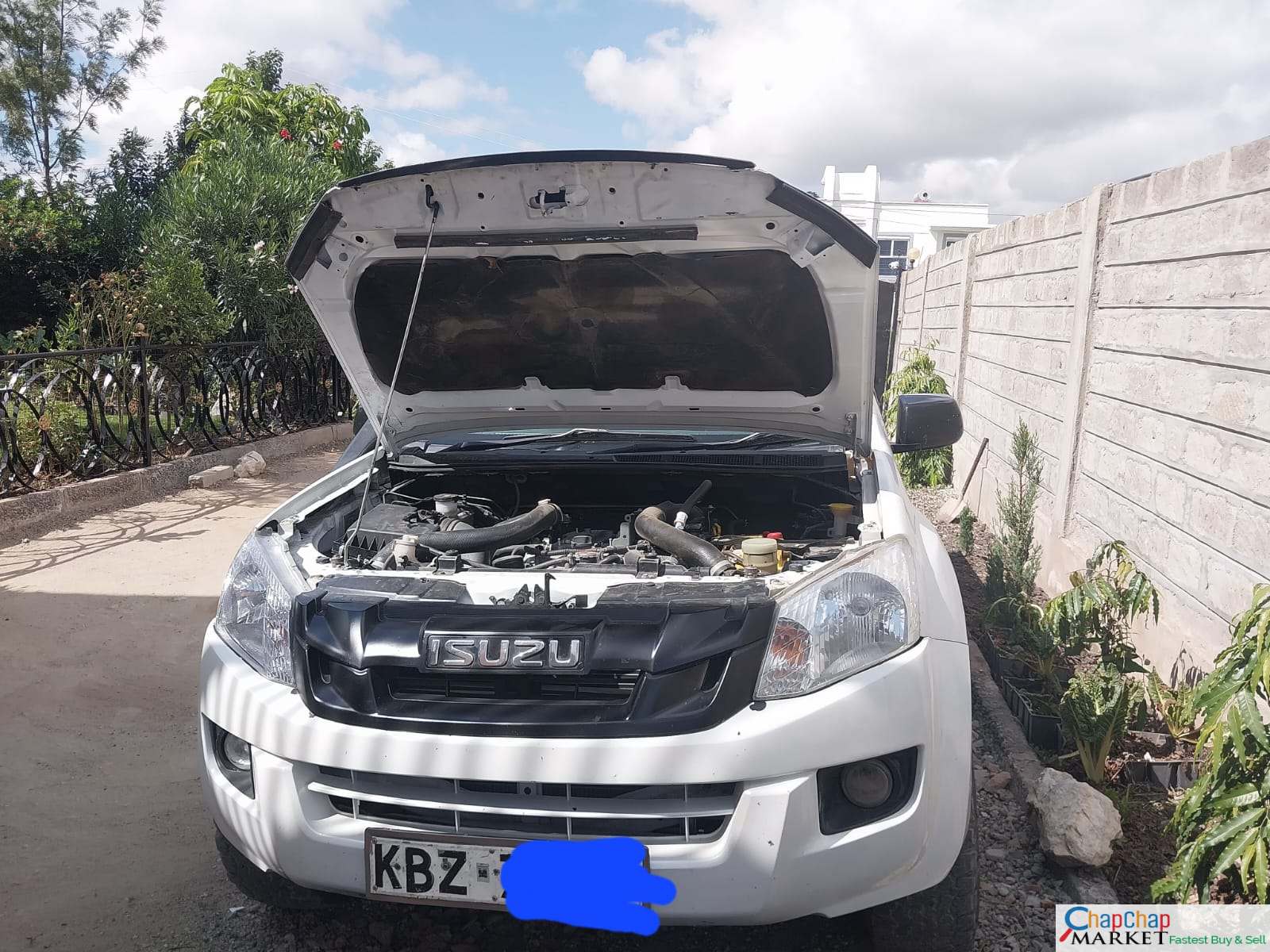 Isuzu D-max DMAX local assembly CHEAPEST YOU PAY 40% DEPOSIT Exclusive