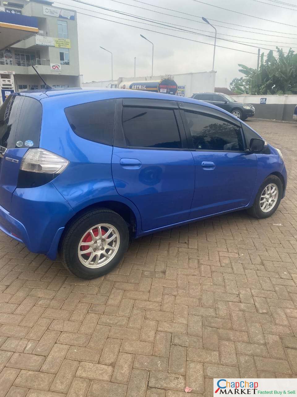 Honda fit hybrid for sale in Kenya You Pay 30% Deposit Trade in OK hire purchase installments EXCLUSIVELY ðŸ”¥