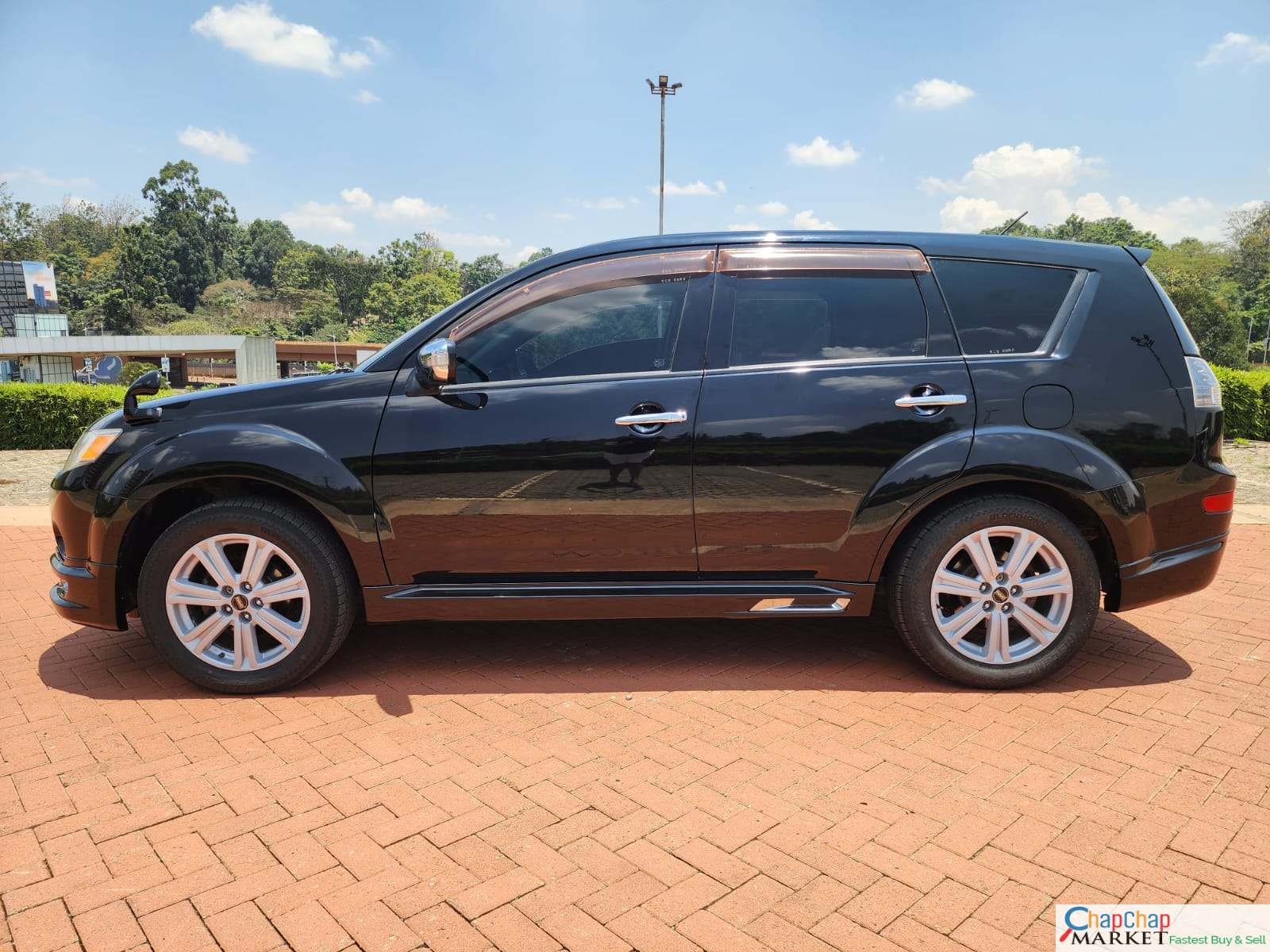 Mitsubishi OUTLANDER kenya You Pay 30 Deposit Trade in Ok outlander for sale in kenya hire