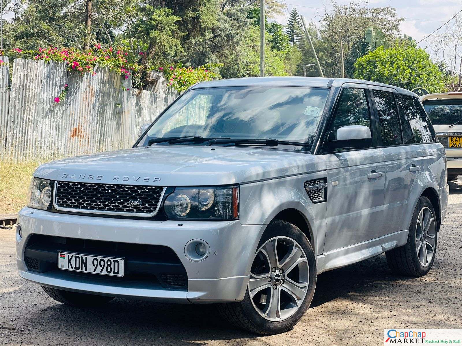 Range Rover Sport kenya Autobiography CHEAPEST You pay 30% deposit Trade in OK sport for sale in kenya hire purchase installments EXCLUSIVE