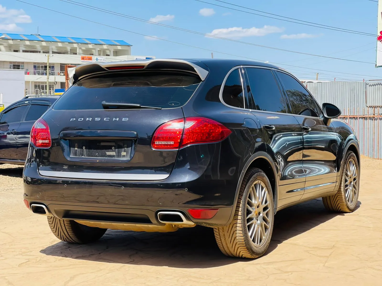 Cars Cars For Sale/Vehicles SUV-Porsche Cayenne 2014 Platinum Edition Hottest New Cheapest 17