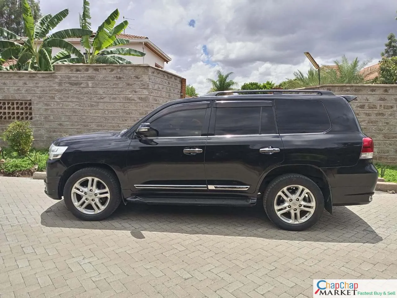 Cars Cars For Sale-Toyota V8 ZX 200 series SUNROOF LEATHER 2010 4M ONLY You Pay 40% Deposit Trade in OK EXCLUSIVE Toyota v8 for sale in kenya hire purchase installments landcruiser land cruiser 6