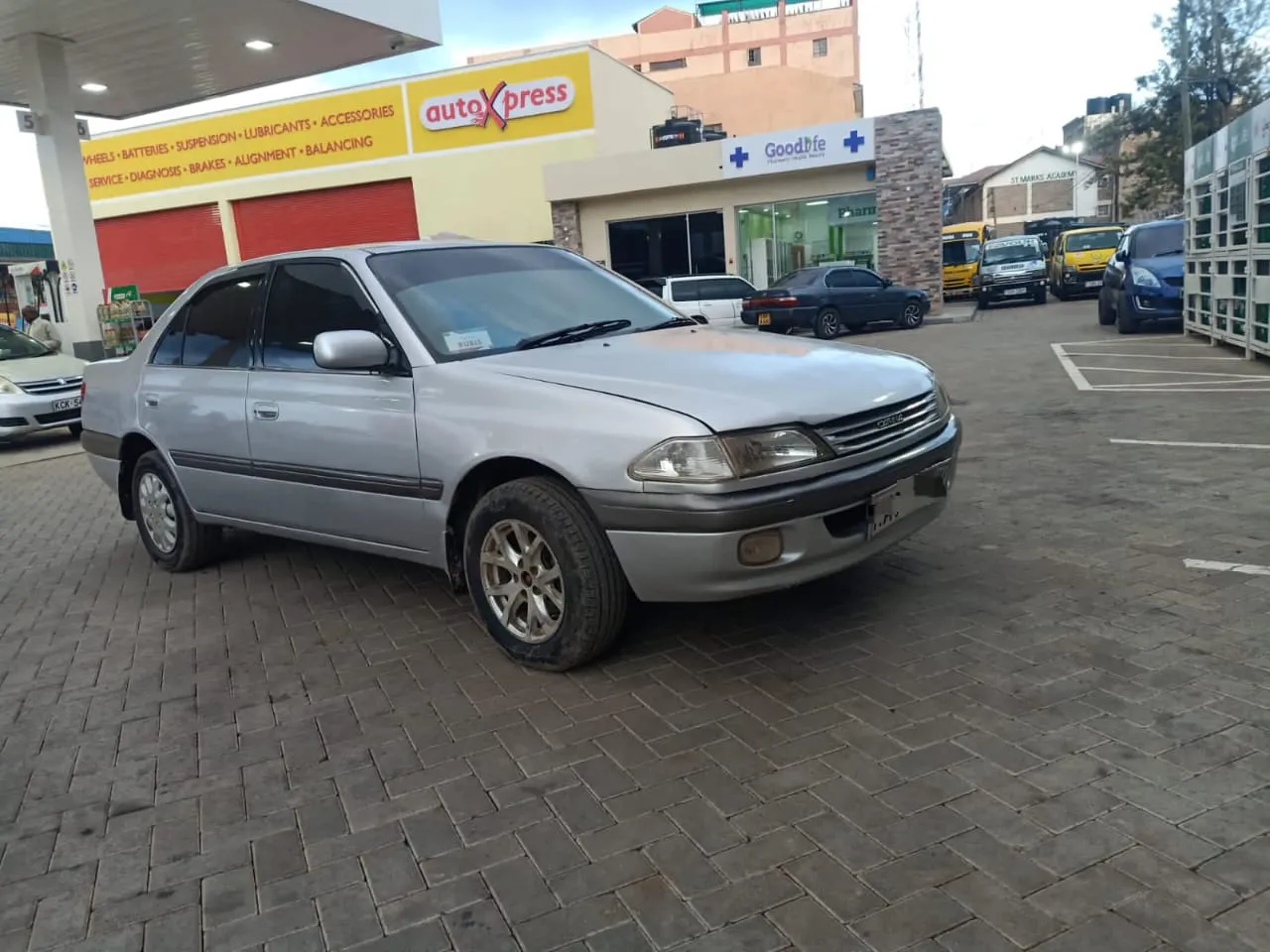 Toyota Carina CHEAPEST 290K Only You pay 30% Deposit Trade in Ok For Sale in Kenya exclusive
